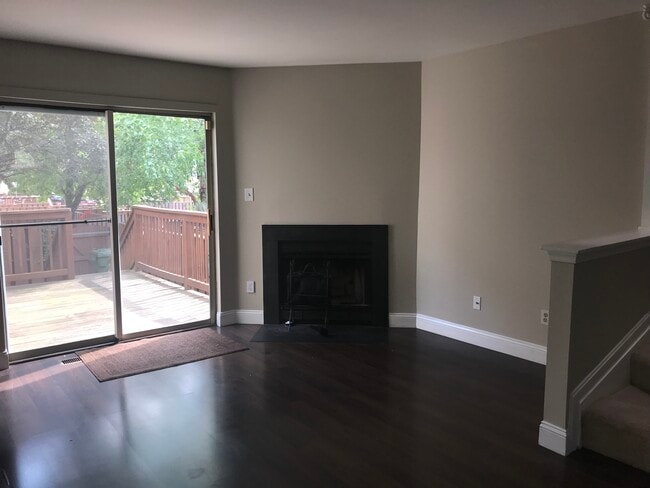 Living Room - 2929 Elliott St