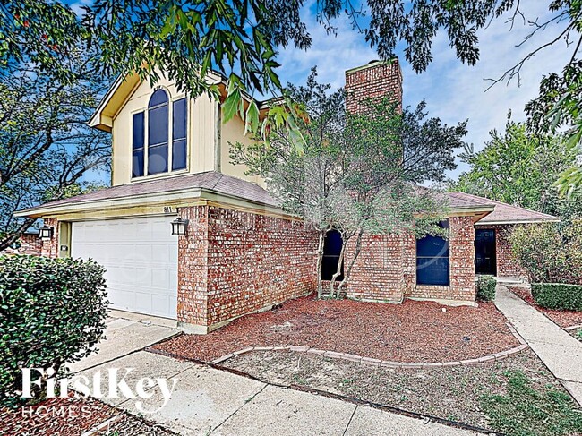 Building Photo - 811 W Lynn Creek Dr