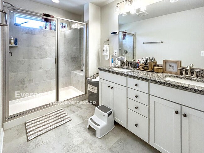 Foto del edificio - 3817 Drayton Ct