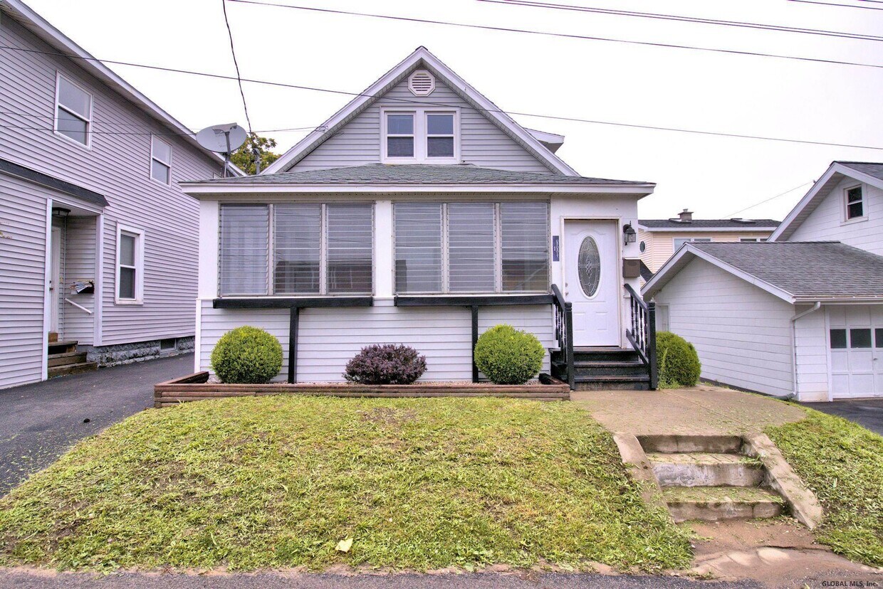 1 Orford St, Albany, NY 12205 House Rental in Albany, NY