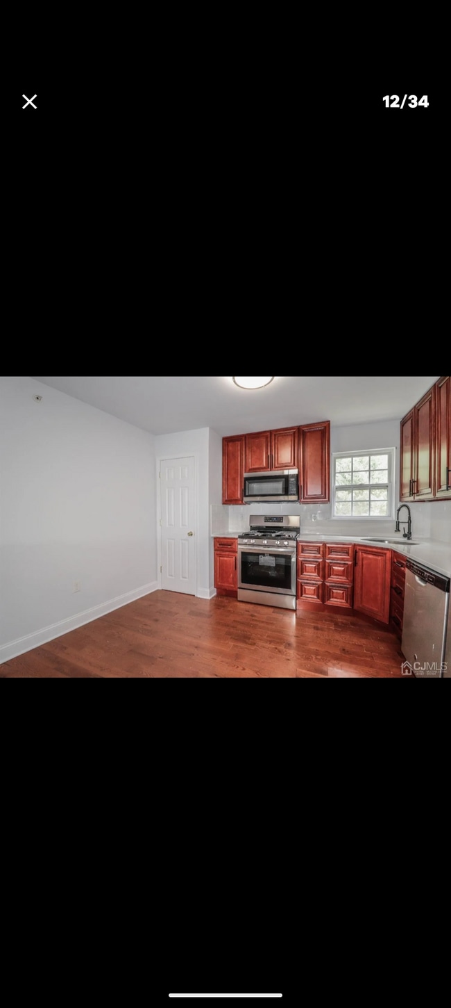 Building Photo - 138 Forest Dr