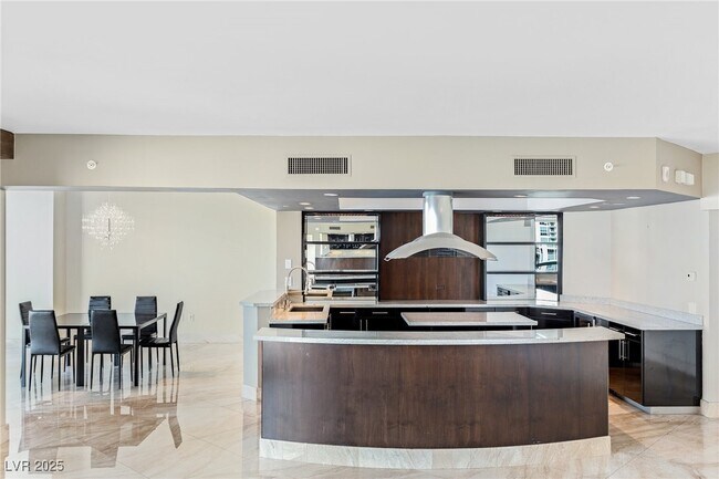 Foto del edificio - 2777 Paradise Rd