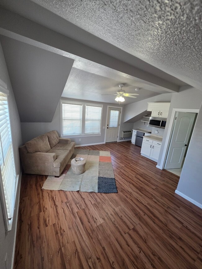 Building Photo - 5220 Academy Dr