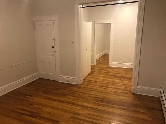 Foto del edificio - 802-804 Park Ave