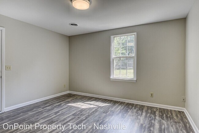 Building Photo - 2 br, 1 bath House - 705 Stockell St. Unit B