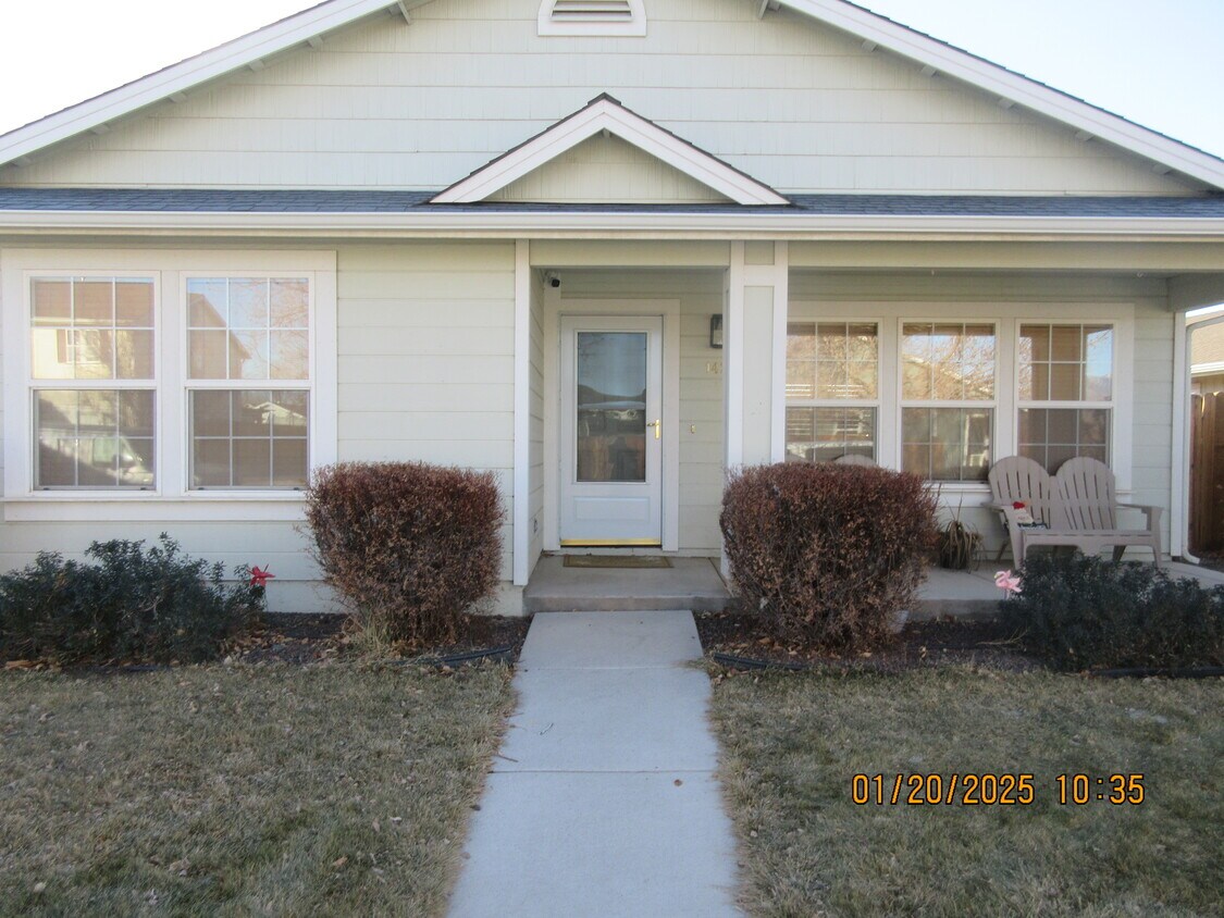 Foto principal - 1427 Pin Oak Dr