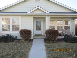 Building Photo - 1427 Pin Oak Dr