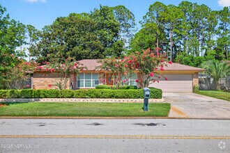 Building Photo - 9727 Viceroy Dr E