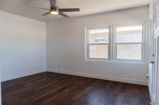 Building Photo - 137 N Magnolia Ave