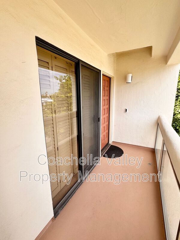 Building Photo - 255 E Avenida Granada