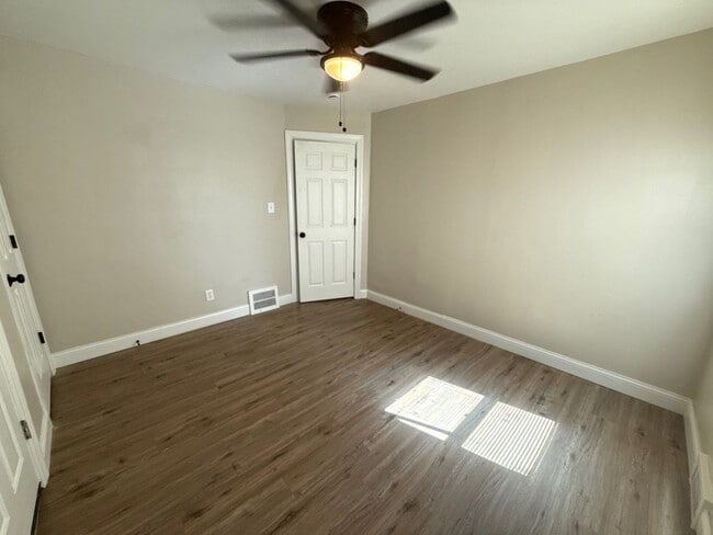 Building Photo - Fully Renovated 3-Bedroom Home – Move-In R...
