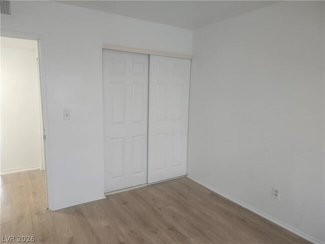 Building Photo - 1664 N Stevens St