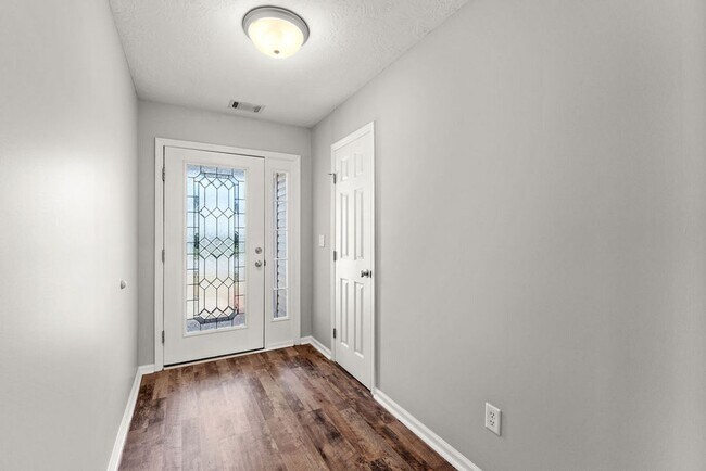 Foto del edificio - 110 Fox Haven Dr