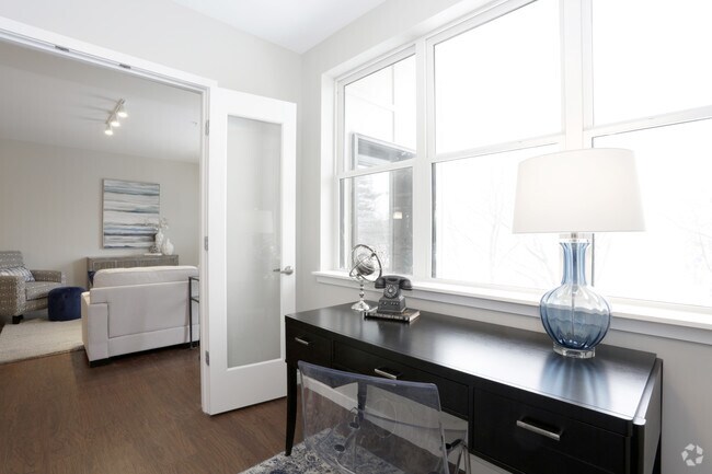 1 dormitorio + estudio - Estudio/oficina - 320 N Ellsworth Street