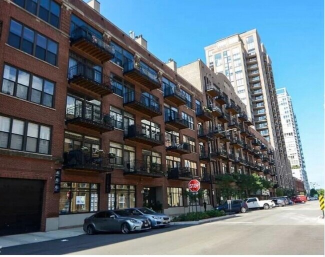 Foto del edificio - 375 W Erie St