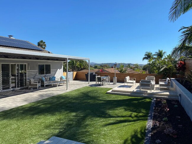 Building Photo - 4145 La Portalada Dr