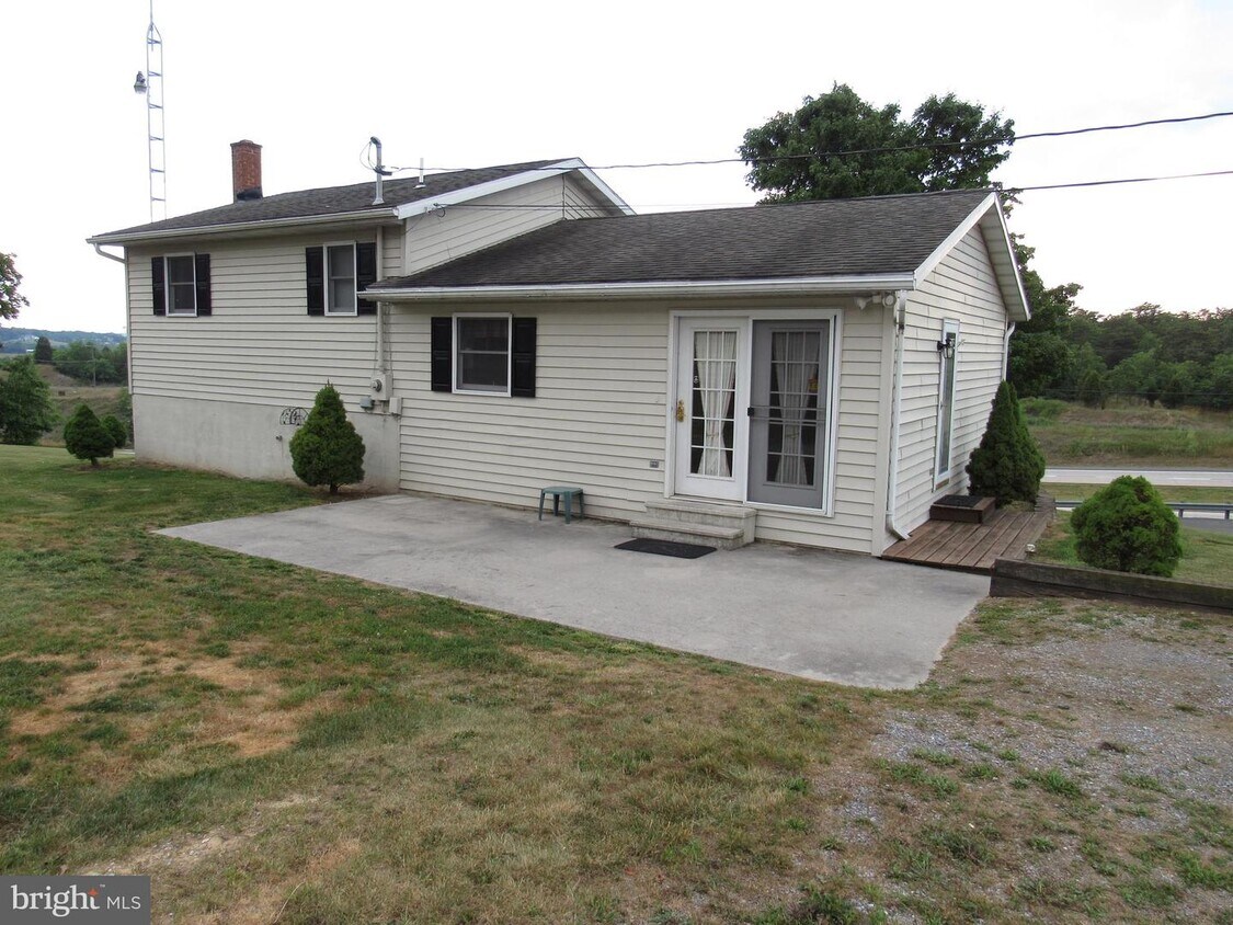 849 Charles Town Rd, Martinsburg, WV 25405 House Rental in