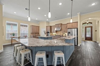 Building Photo - 28706 Hemlock Red Ct