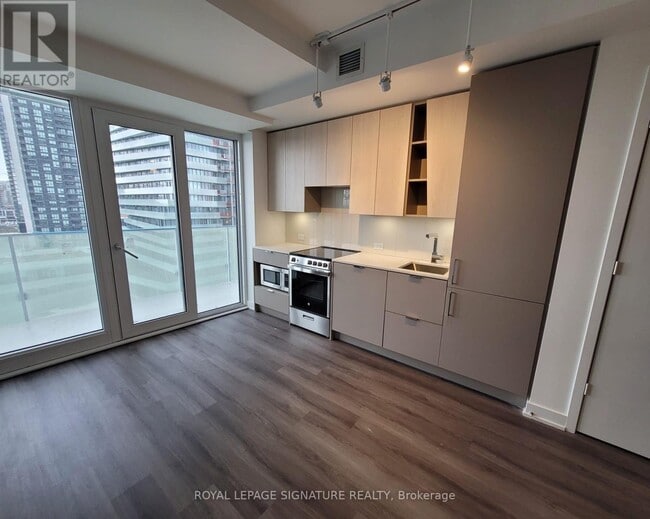 Building Photo - 3883 Quartz Rd