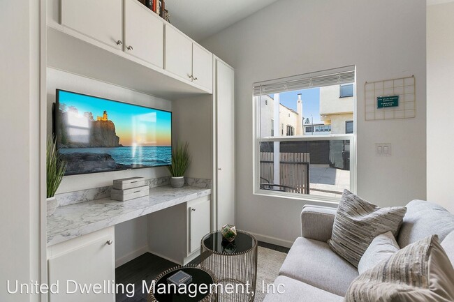 Building Photo - Studio, 1 bath House - 5990 Airdrome St