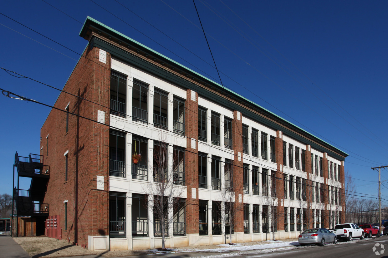 Primary Photo - Fifth Street Terraces