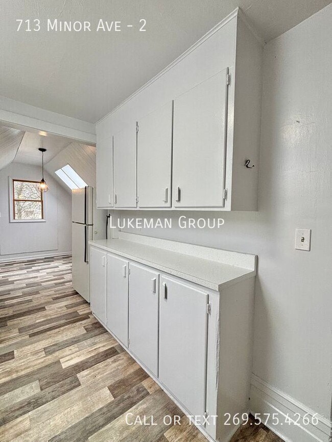 Building Photo - 713 Minor Ave