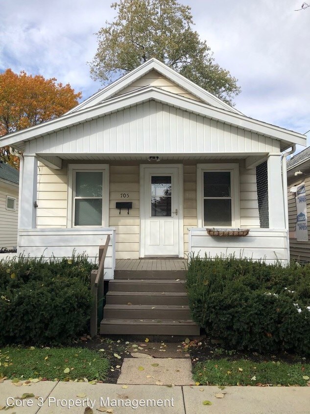 Primary Photo - 2 br, 1 bath House - 705 W Walnut