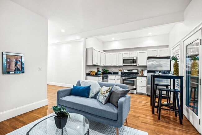 Foto del edificio - 302 W 3rd St