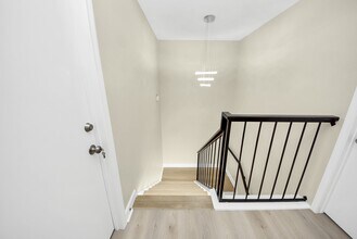Building Photo - 5035 E Pagewick Dr