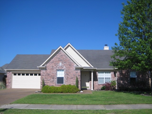 Foto principal - 1383 River Ridge Dr