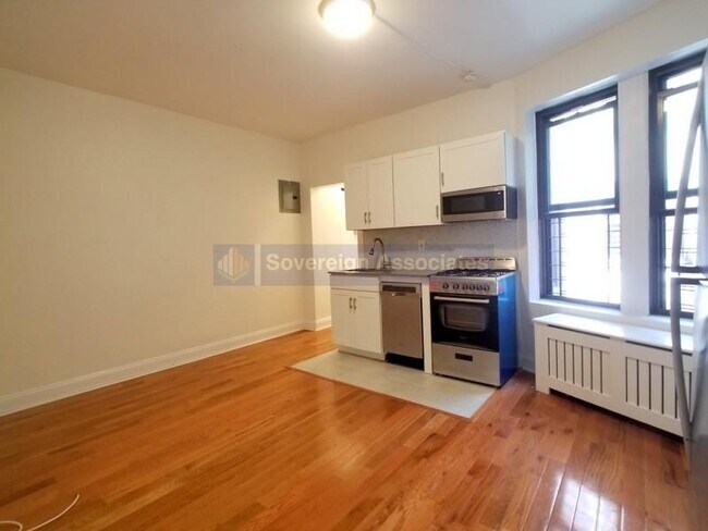 Building Photo - 515 West 168th Street