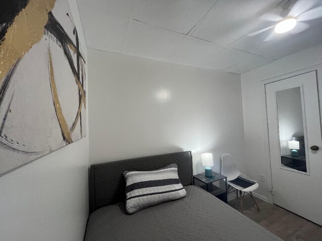 Foto del edificio - 920 N 9th St Rd