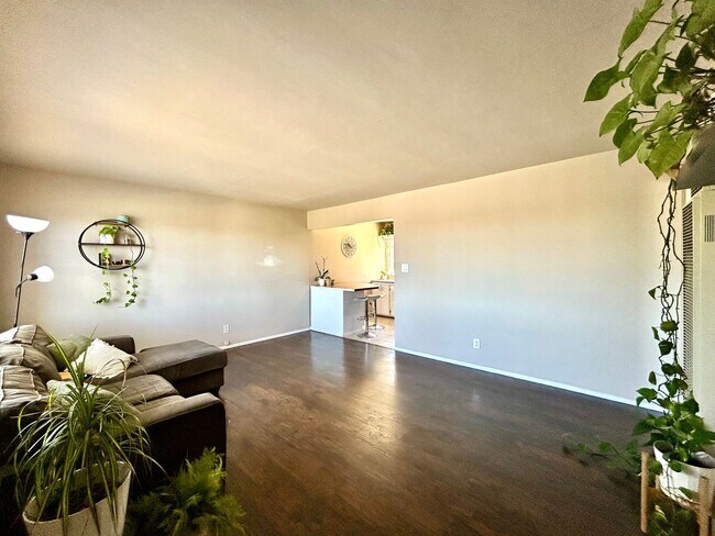 Foto del edificio - Charming 2 Bed / 1 Bath Home in Desirable Oak Park in San Diego