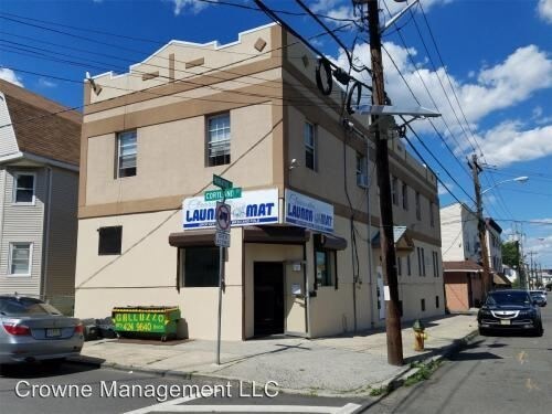 Foto principal - 2 br, 1 bath Apartment - 22 Horatio St.