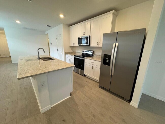 Building Photo - 4423 Rapallo Ave