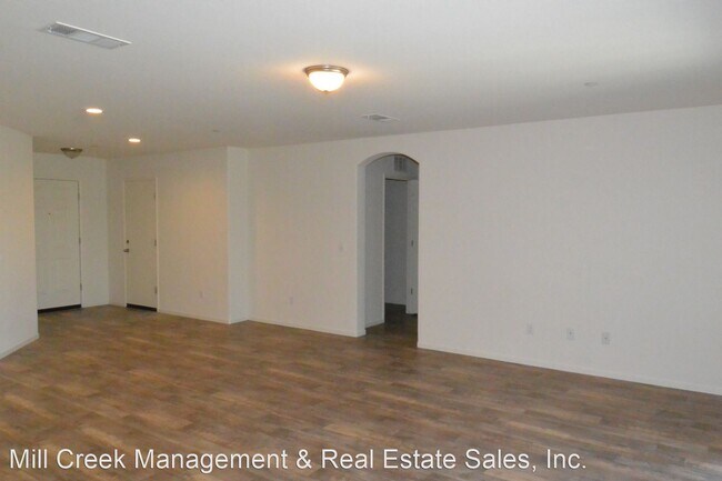 Building Photo - 3 br, 2 bath House - 2247 E. Delta Ct.