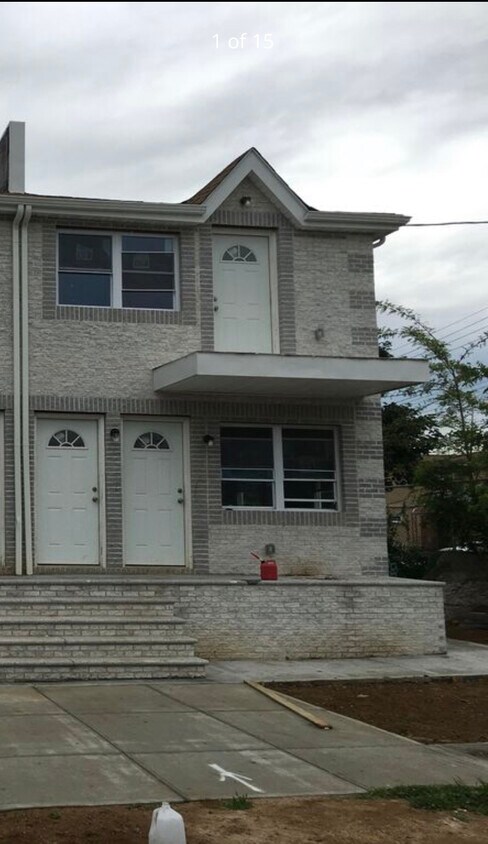 Foto principal - 12419 Sutter Ave