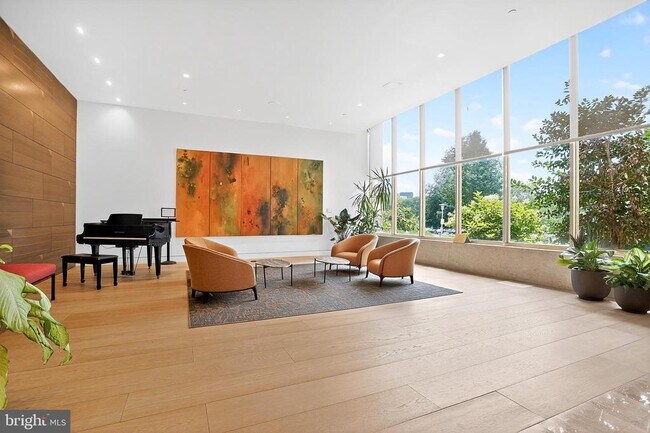 Foto del edificio - 2401 Pennsylvania Ave