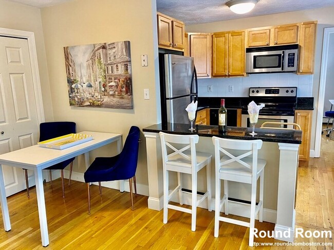 Building Photo - 7 Mortimer Pl