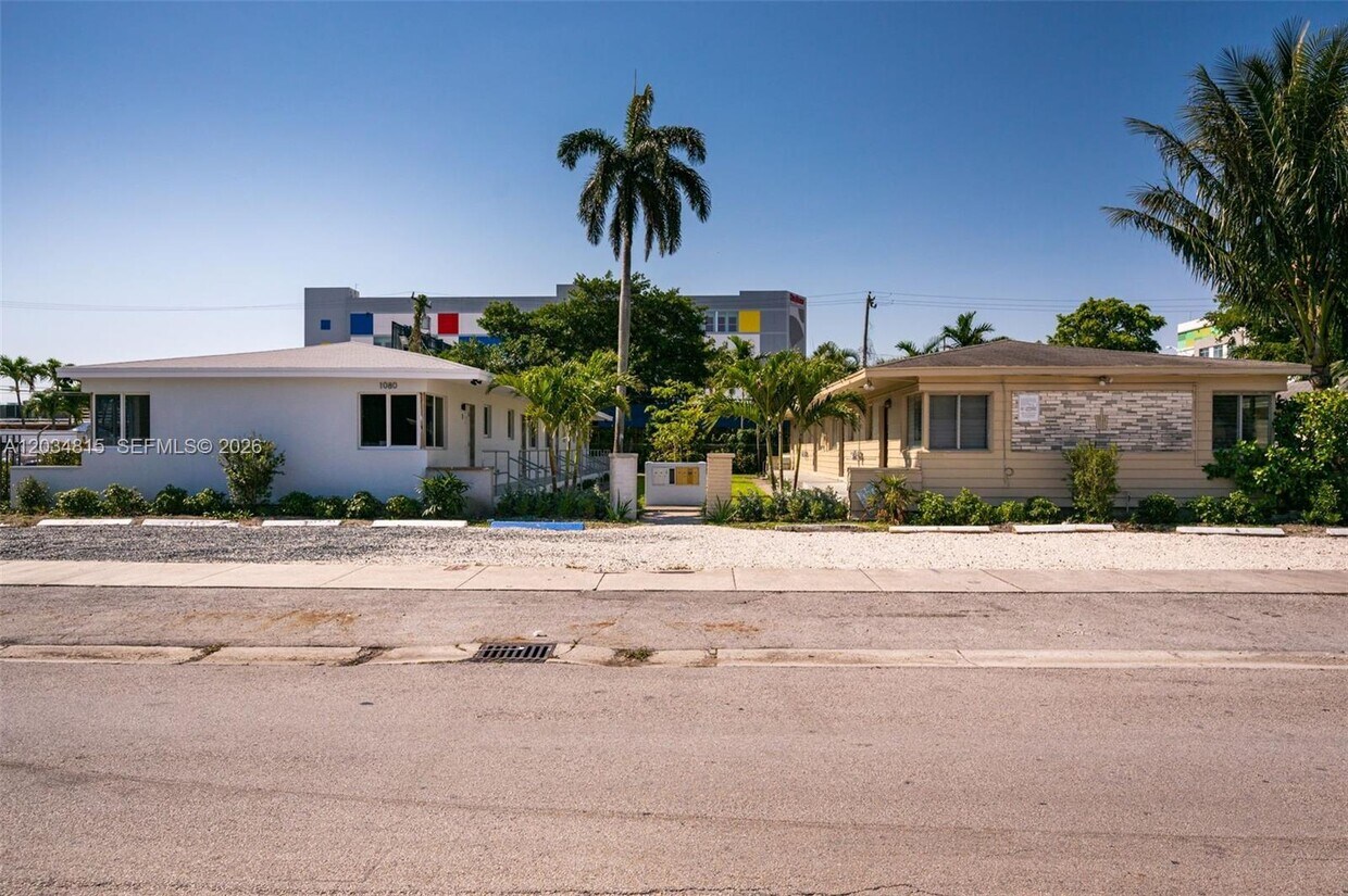 Foto del edificio - 1080 NE 80th St