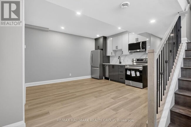 Building Photo - 76 Burnetts Grove Cir