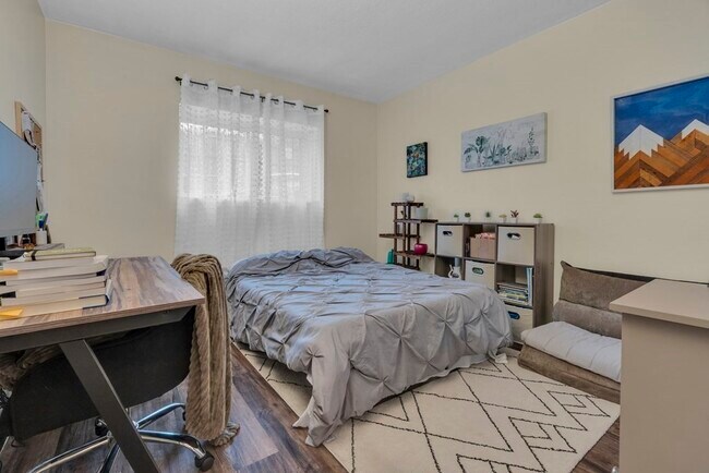 Foto del edificio - 10 Scottfield Rd