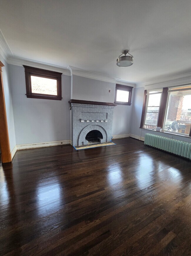 Foto del edificio - 4740 N Drake Ave