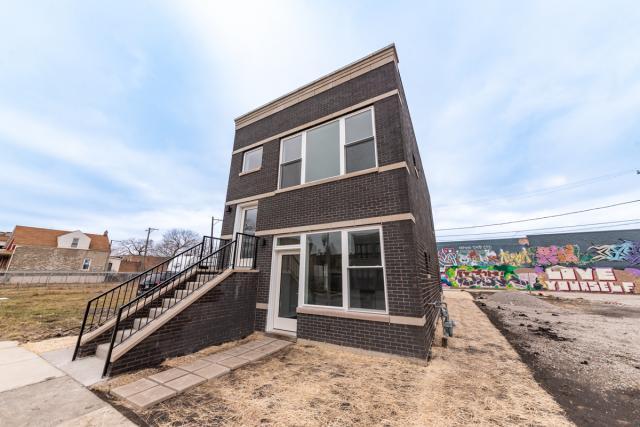 Primary Photo - 2 bedroom in Chicago IL 60612