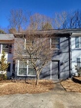 Building Photo - 1731 Twin Brooks Dr SE