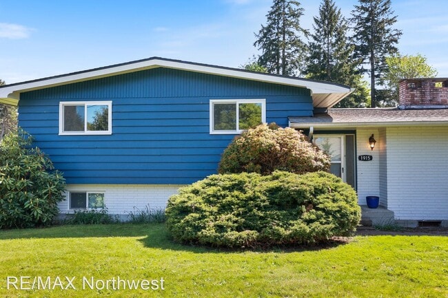 Building Photo - 3 br, 2.5 bath House - 1915 7th Ave SE