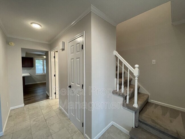 Building Photo - 3732 Stone Creek Run