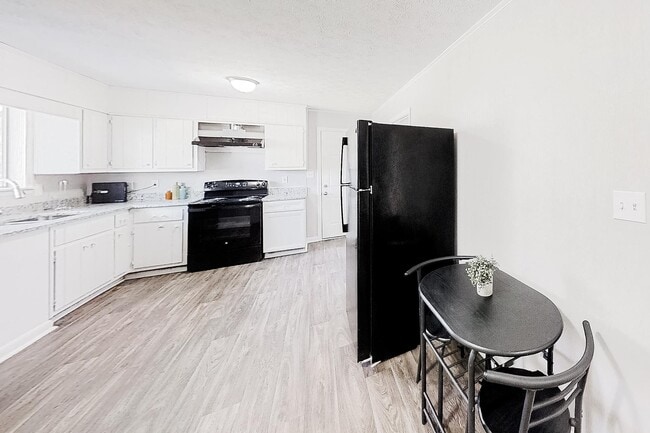 Photo - 2520 Rex Road Apartment