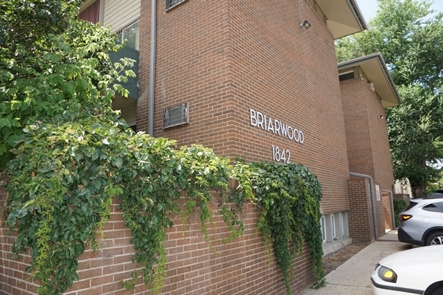 Building Photo - 1842 Canyon Blvd
