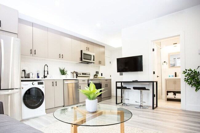 Foto del edificio - 759 18th St NE
